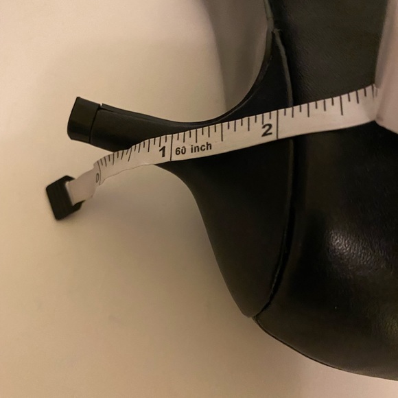 Nine West Black Pointed Toe Leather Heels - Picture 11 of 11
